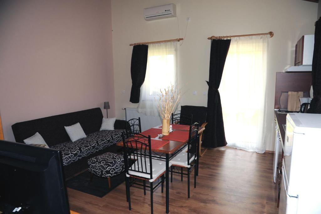 Arany Szolo Wellness Apartmanhaz Hévíz الغرفة الصورة