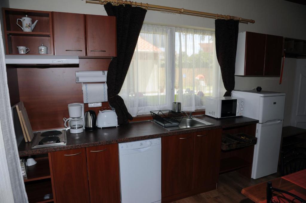 Arany Szolo Wellness Apartmanhaz Hévíz الغرفة الصورة