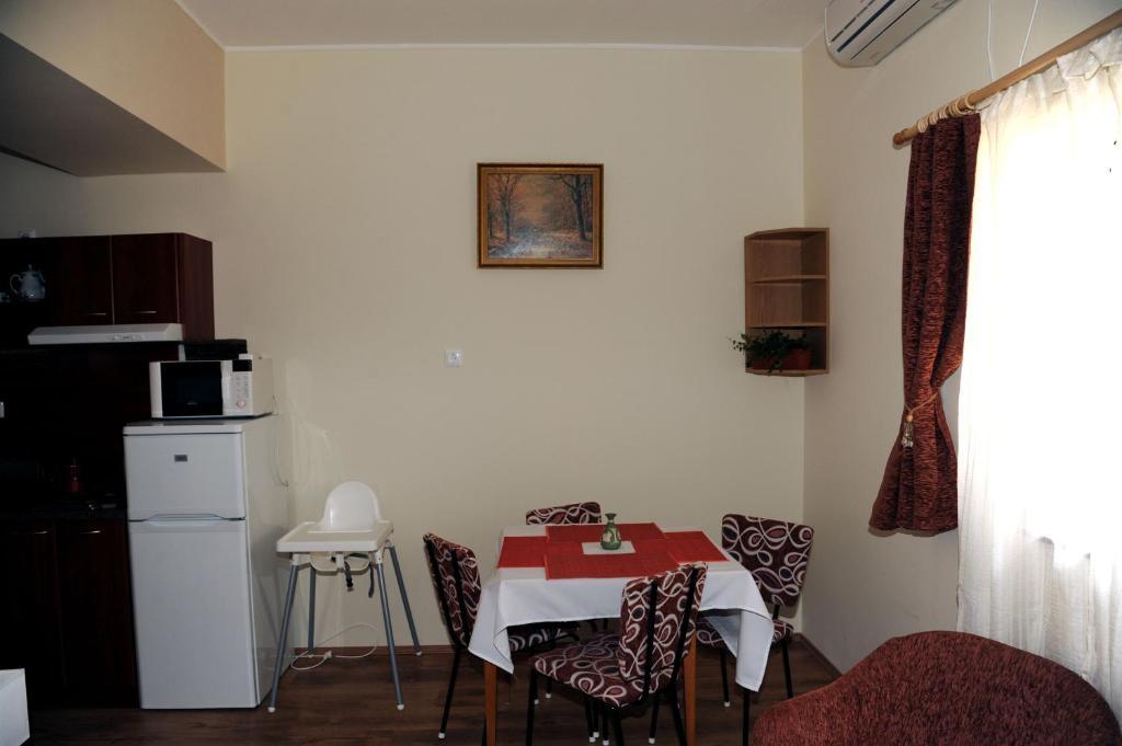 Arany Szolo Wellness Apartmanhaz Hévíz الغرفة الصورة
